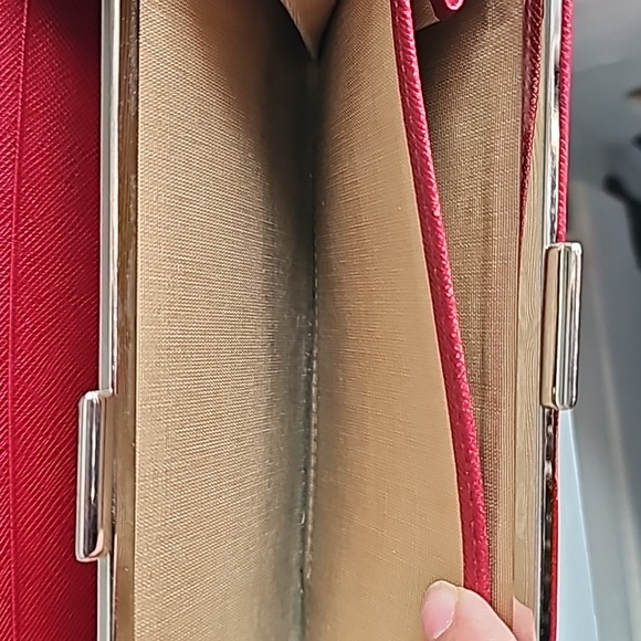 Burberry Nova Long Wallet, Kiss Lock Red and Tan - Picture 6 of 16